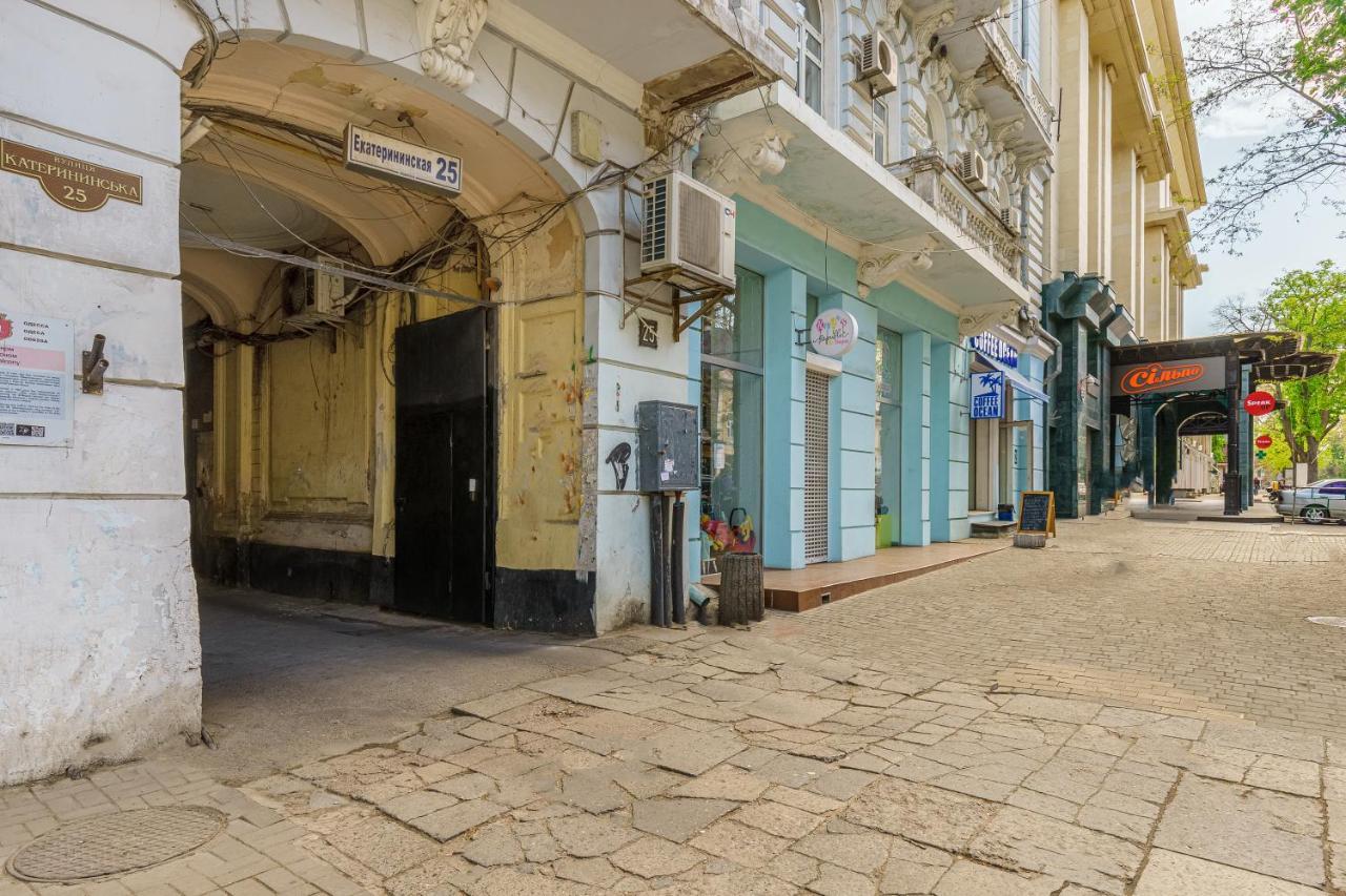 Apartment Near Deribasovskaya Одесса Экстерьер фото